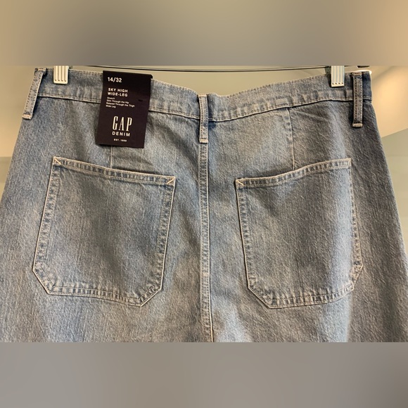 NWT, Gap Sky High Wide Leg Jeans, Size 32/14 - Picture 5 of 8